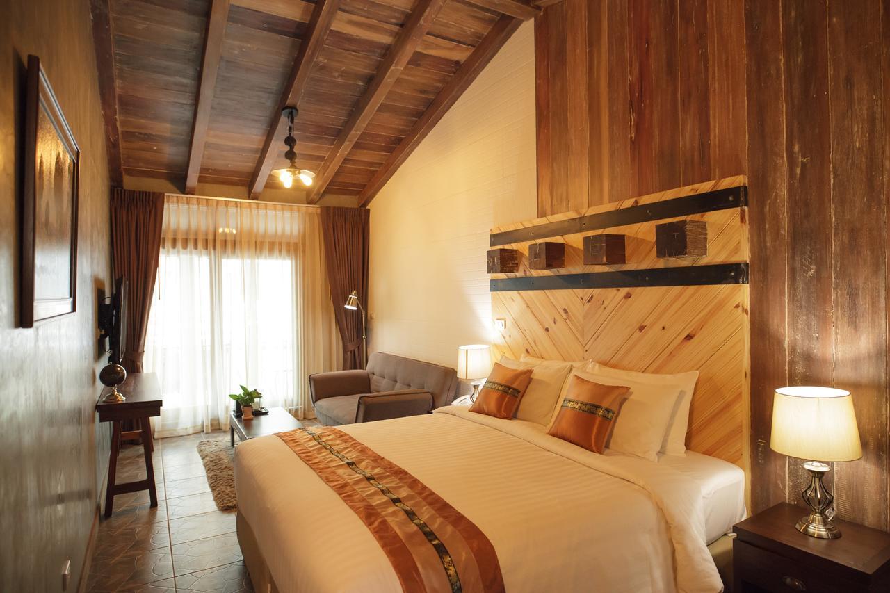 Sanae' Townhouse Hotel