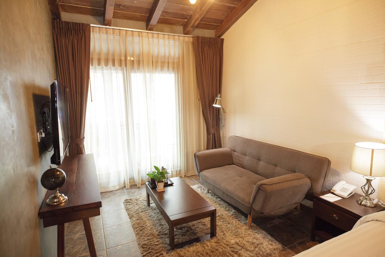 Sanae' Townhouse