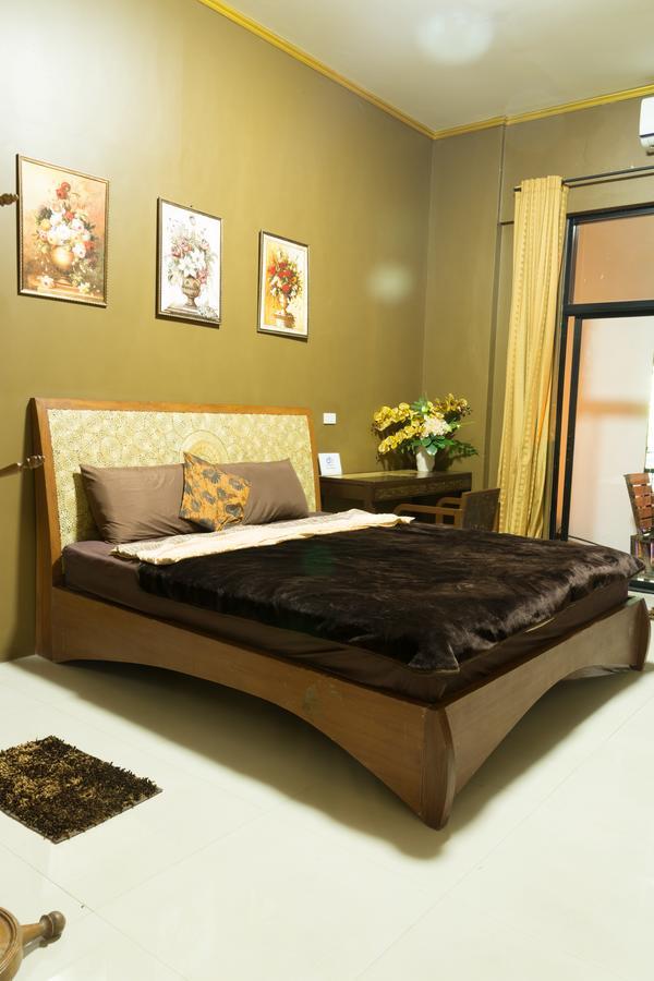 Iris Hostel