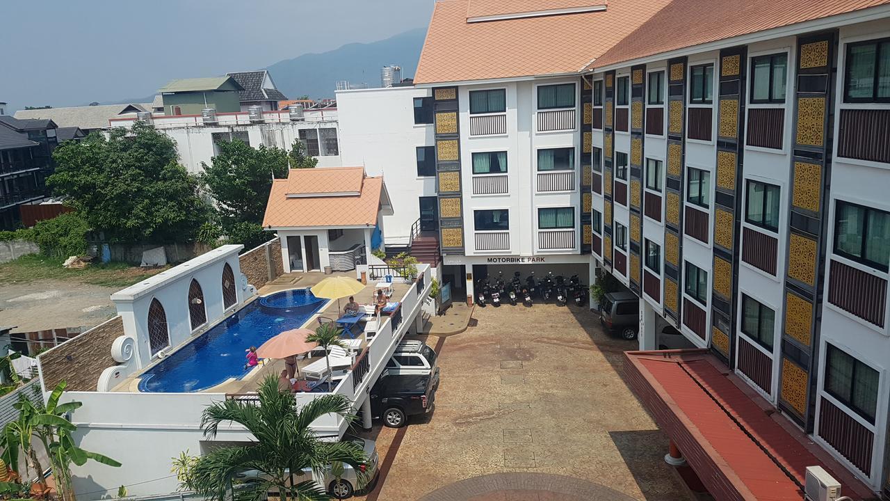 Hotel Wangburapa Grand 3*