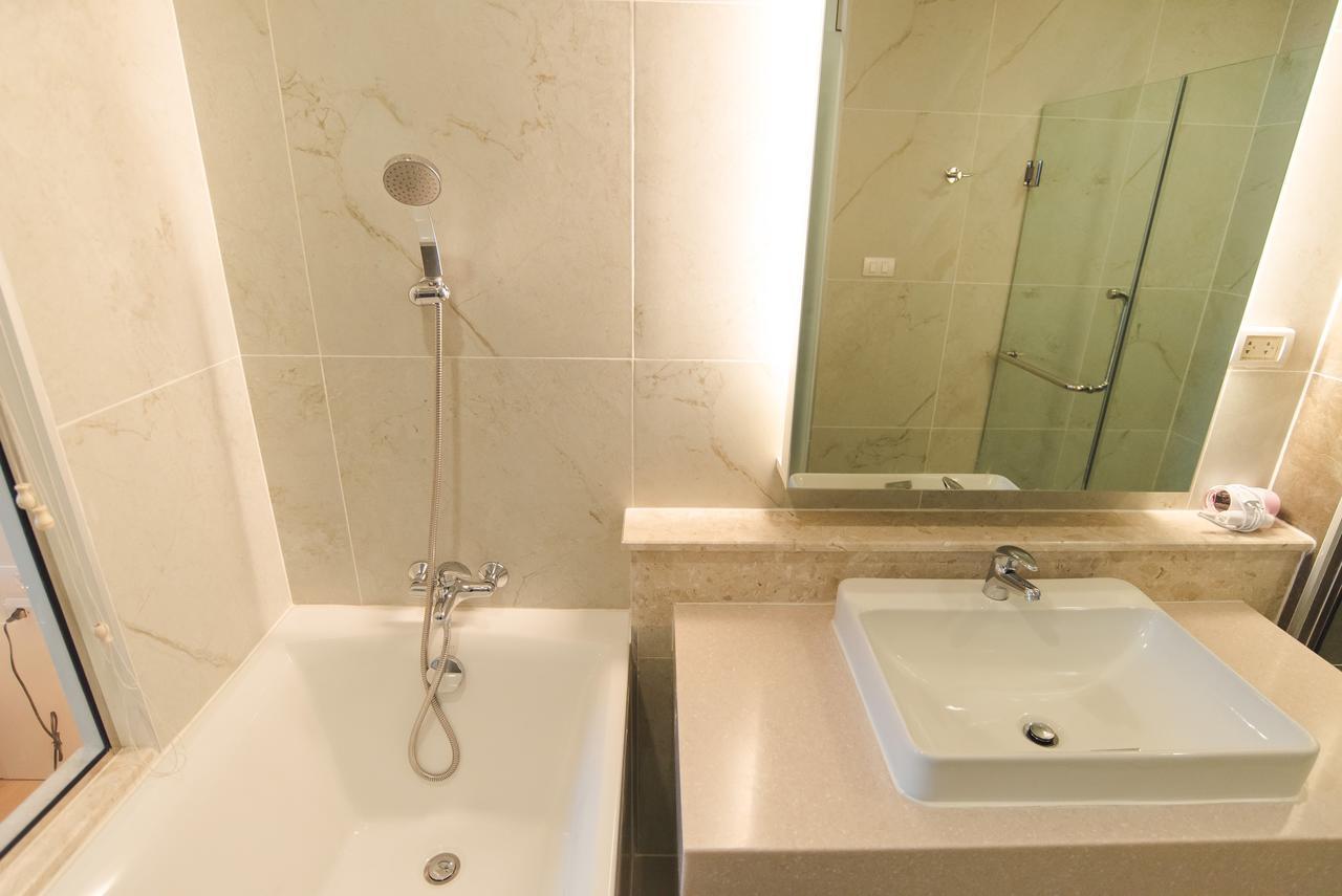 The Astra A719 Apartment