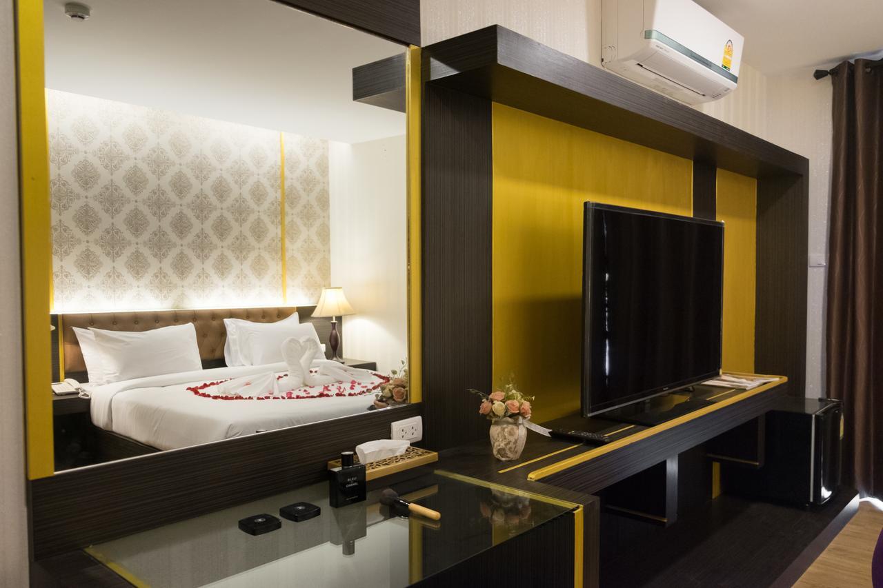 The Y Boutique 3*
