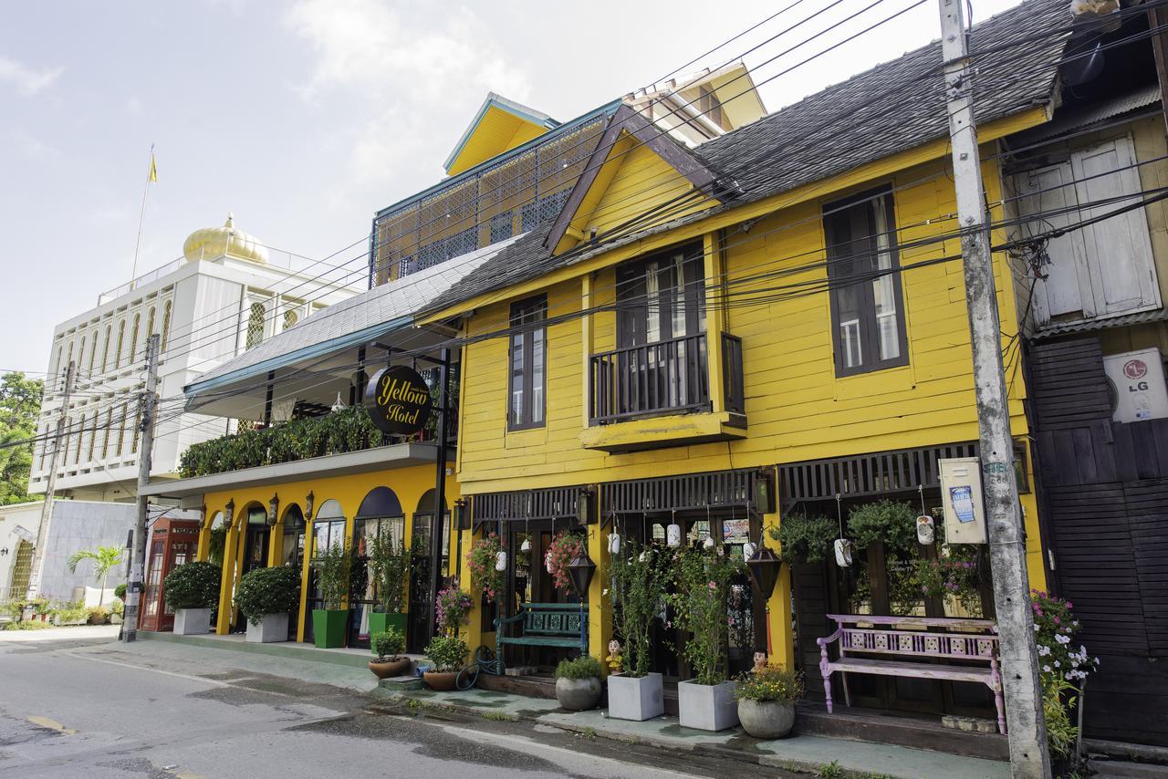 Yellow Lamoon Hotel
