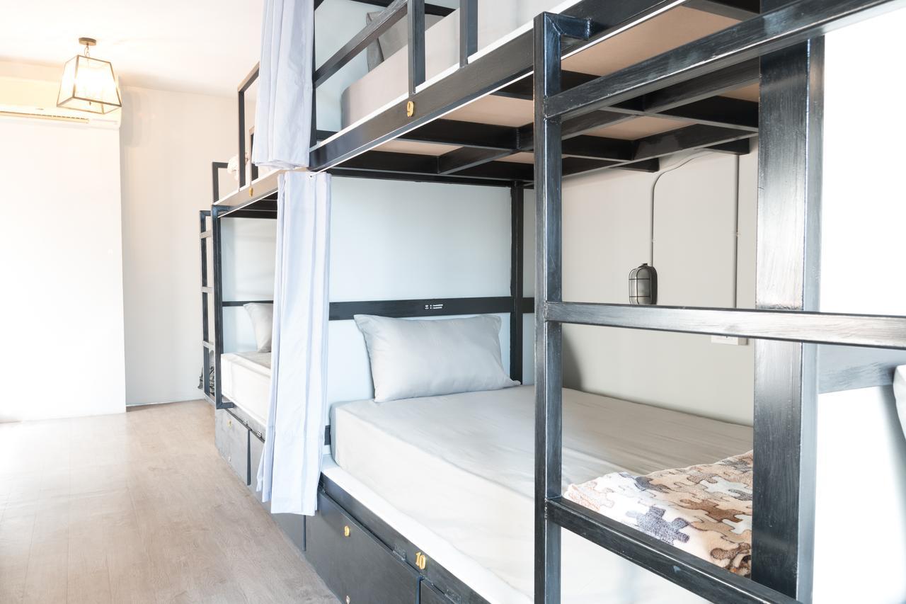 Iris Hostel