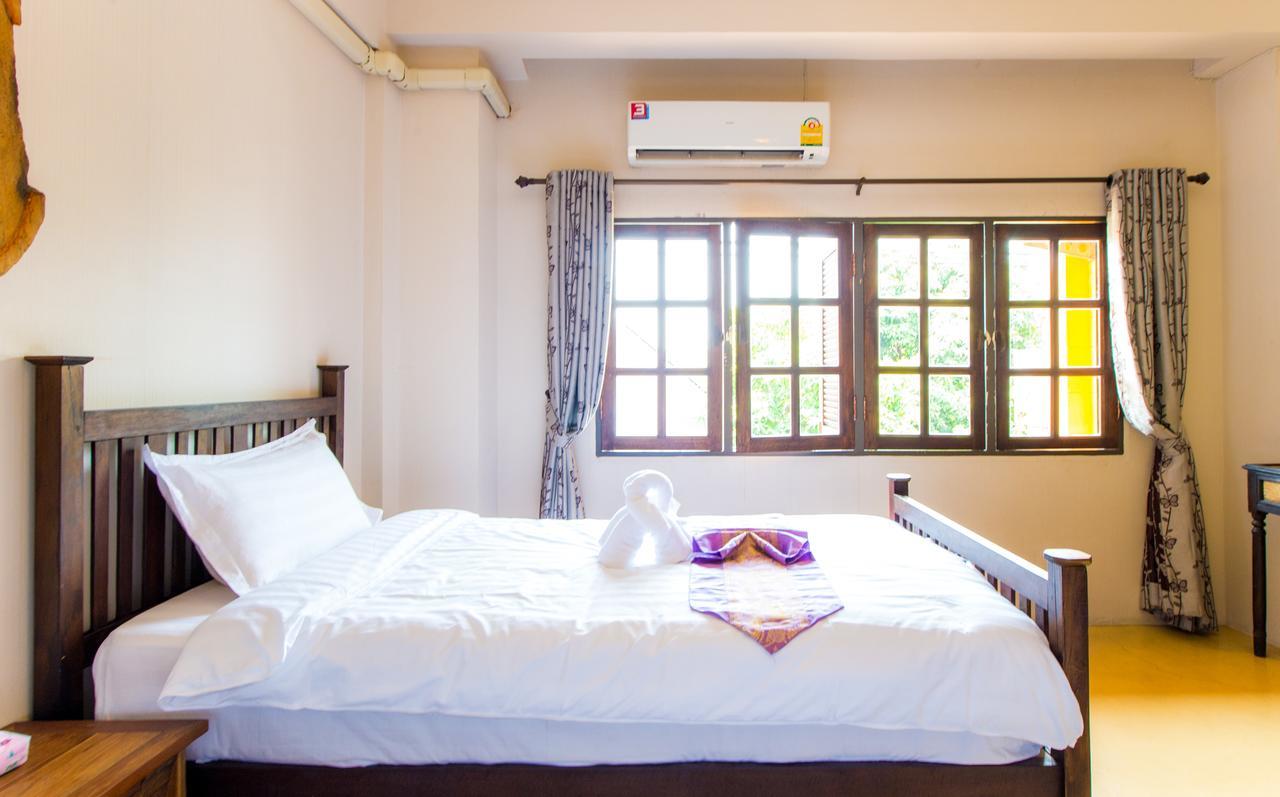 Guest house Golden September