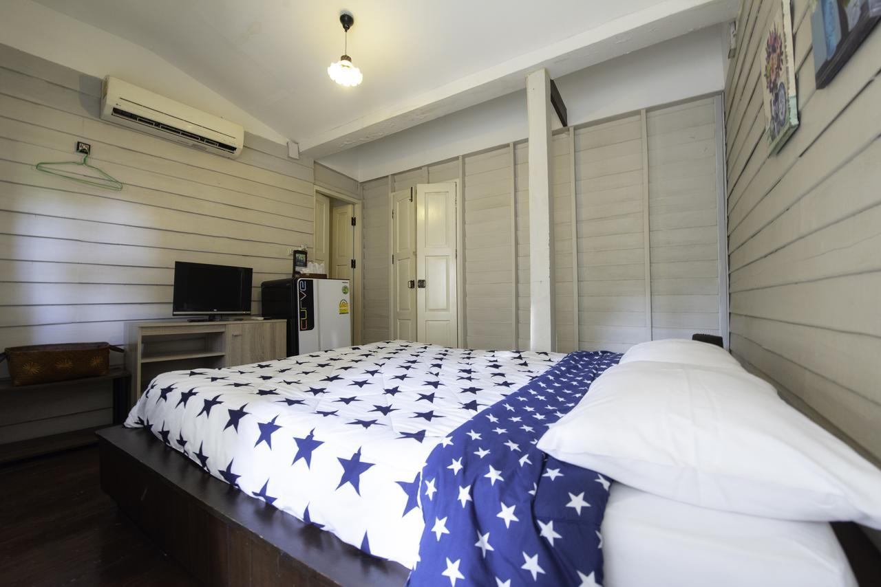 Yellow Lamoon Hotel 3*