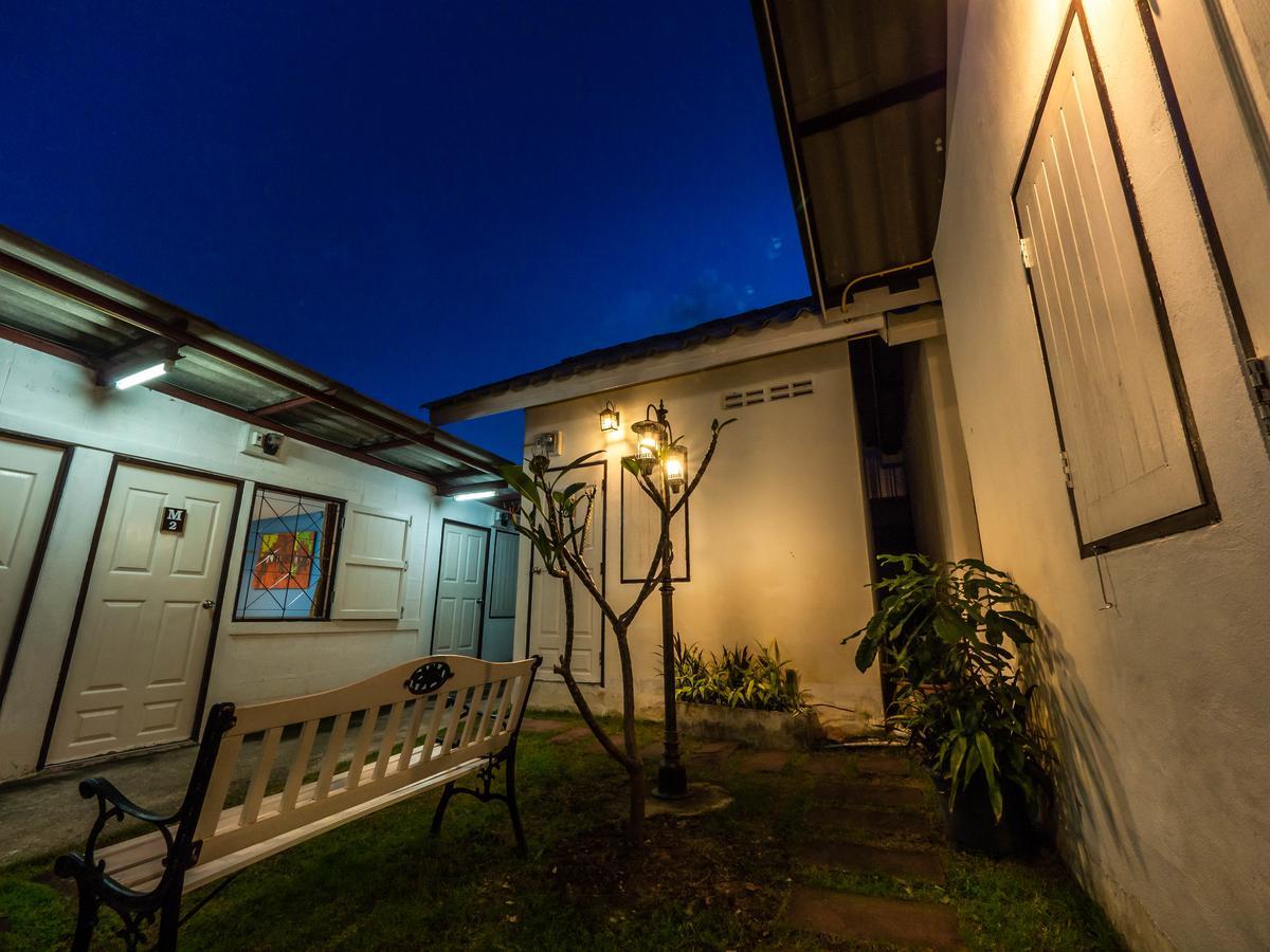 Hotel Tommy Huts Chiang Mai