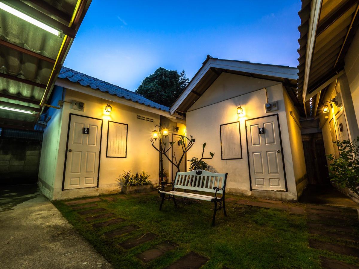 Hotel Tommy Huts Chiang Mai