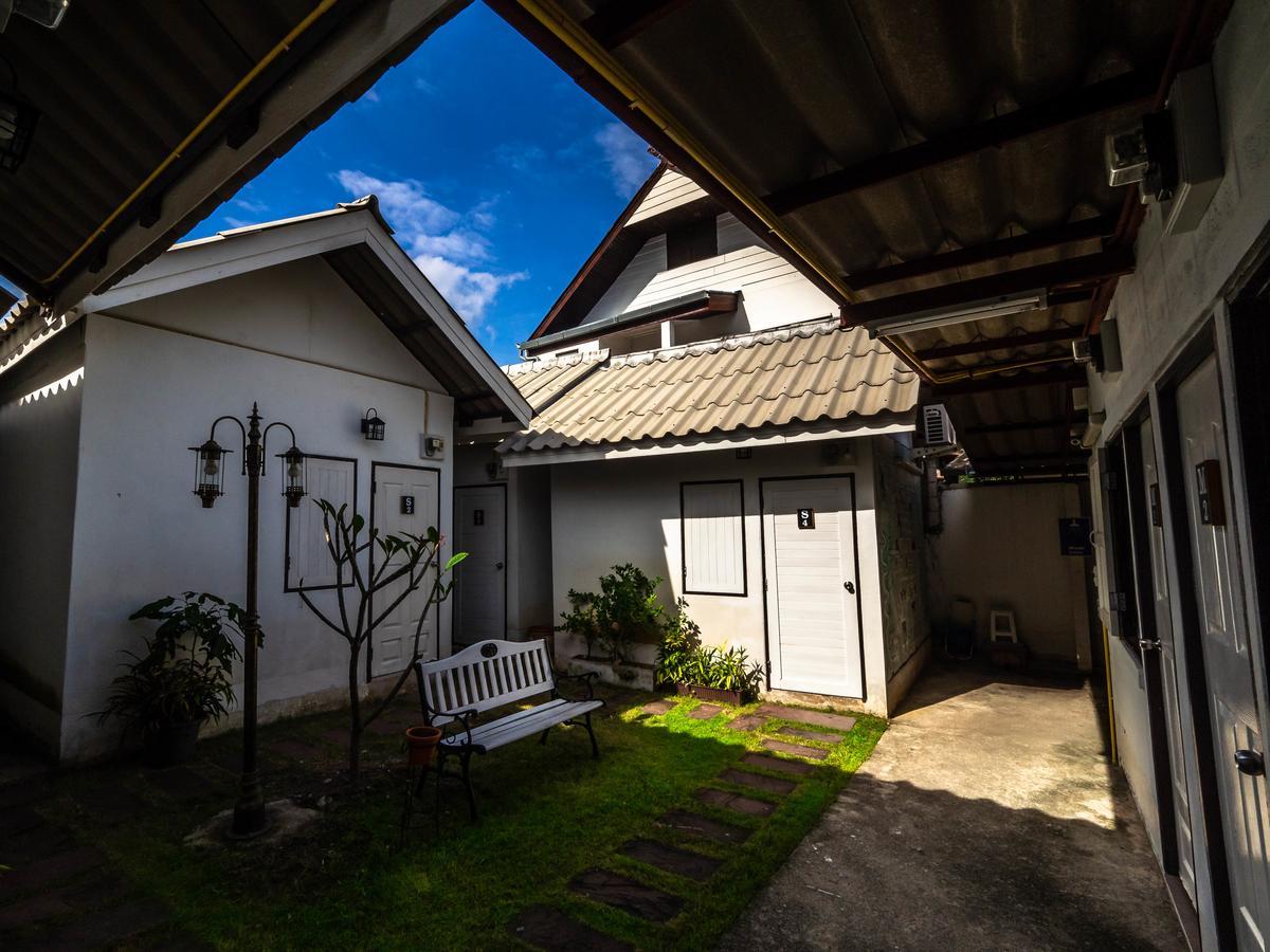 Hotel Tommy Huts Chiang Mai