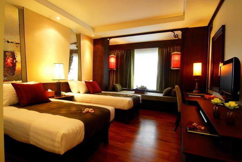 De Naga Hotel,