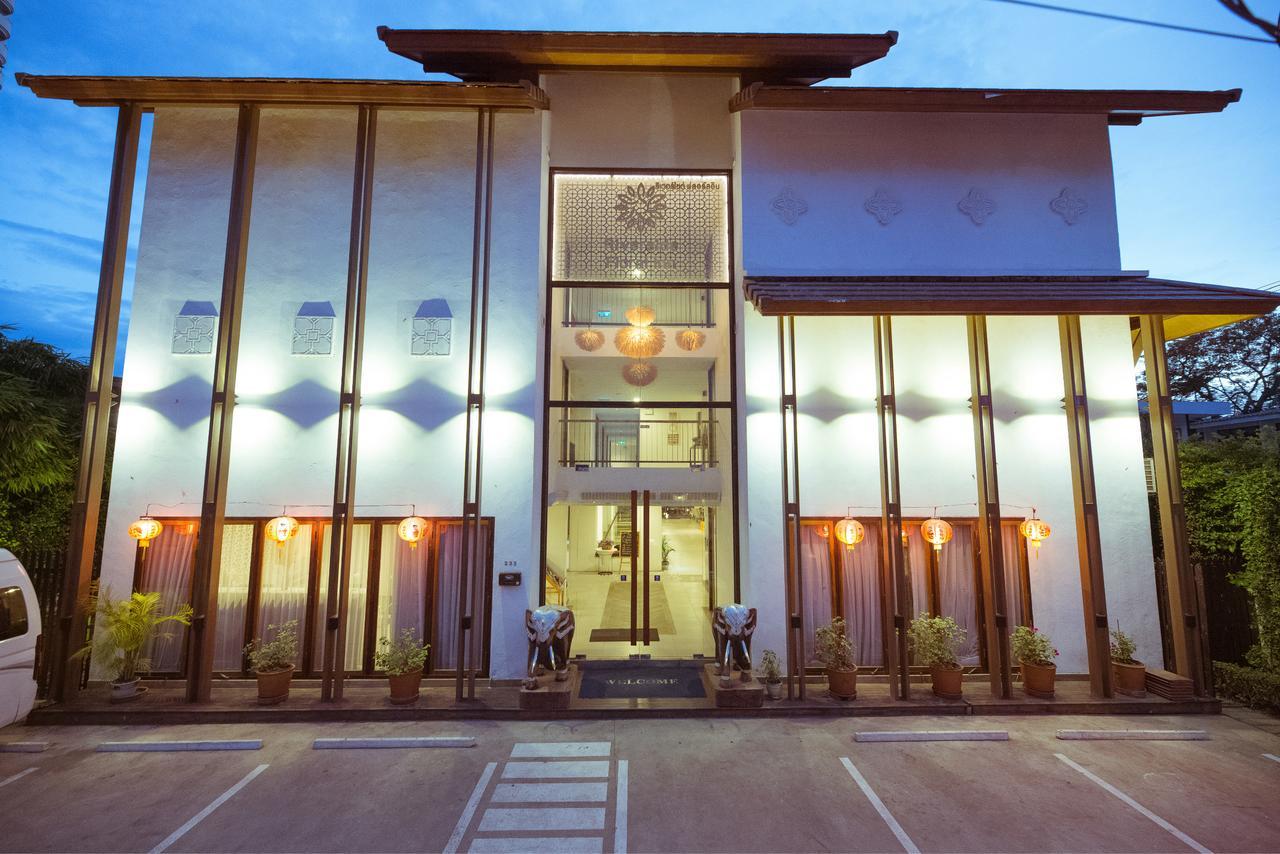 Hotel Riverside Floral Chiang Mai