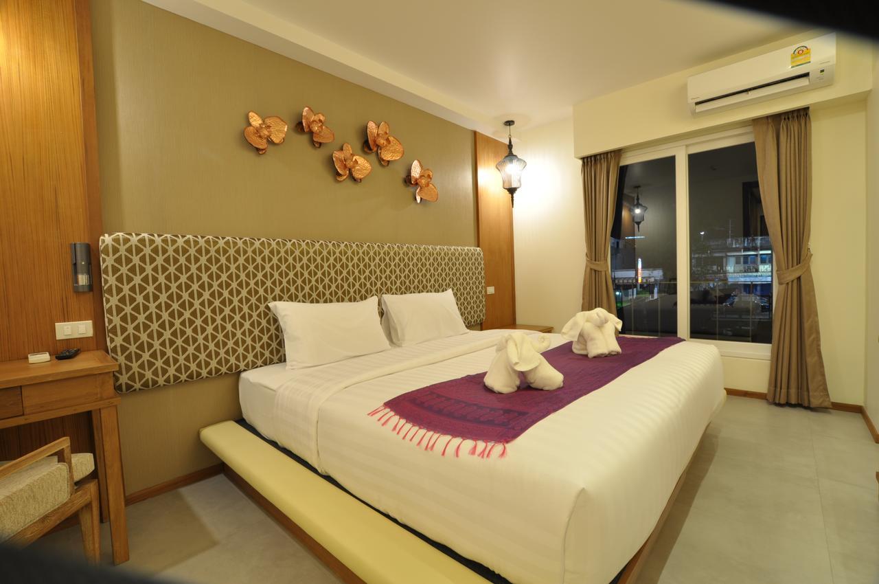 Hotel The Signature @ Thapae 3*