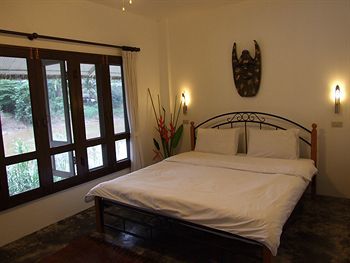 Tempat peranginan Baan Nam Ping Riverside 3*