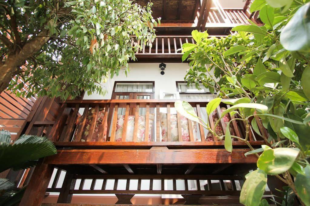 Ratchiangsaen Flora House Chiang Mai
