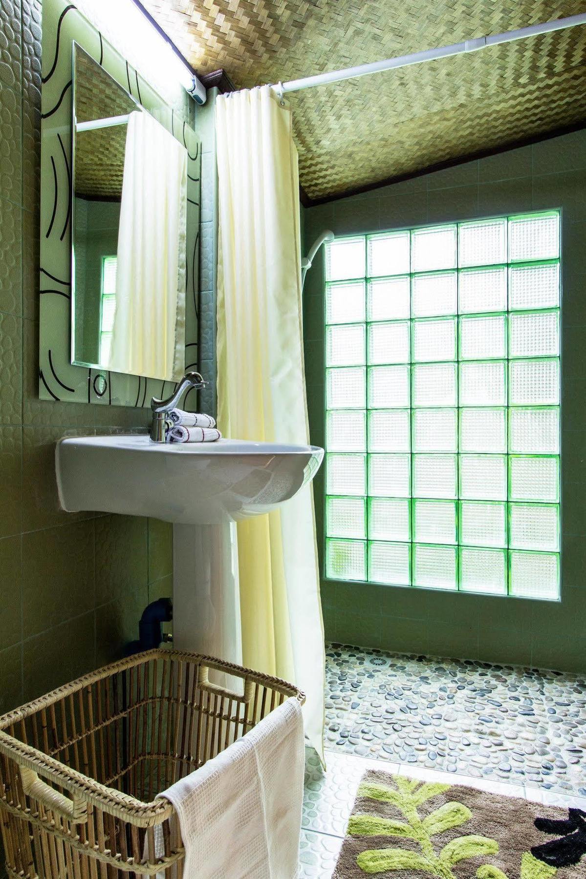 Hotel Baan Kaew Mongkorn
