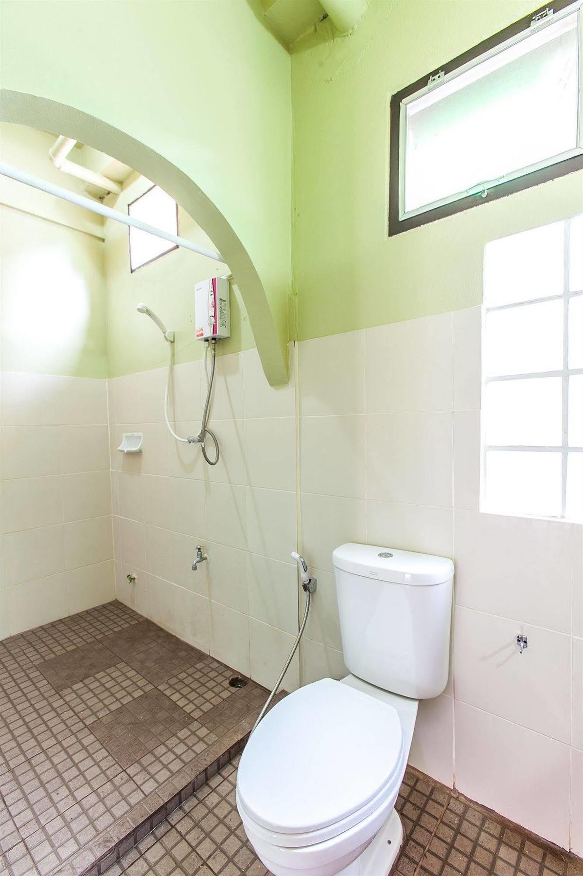Anoma Guest house 2*