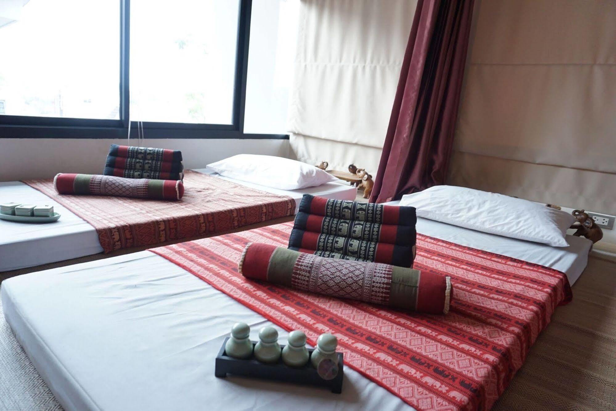 Hotel Maraya & -sha