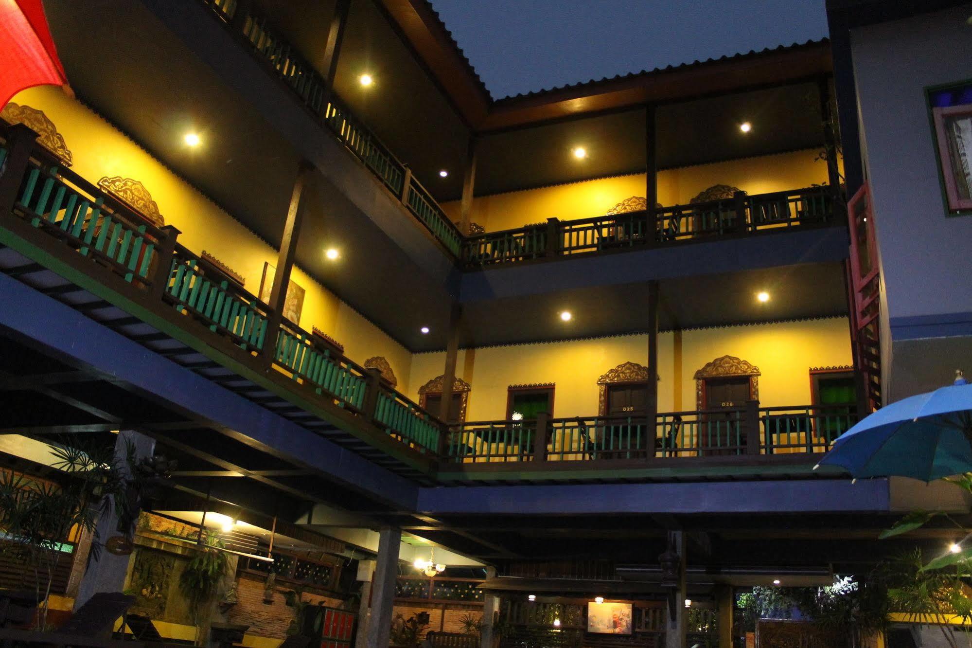 Lanna Boutique 3*