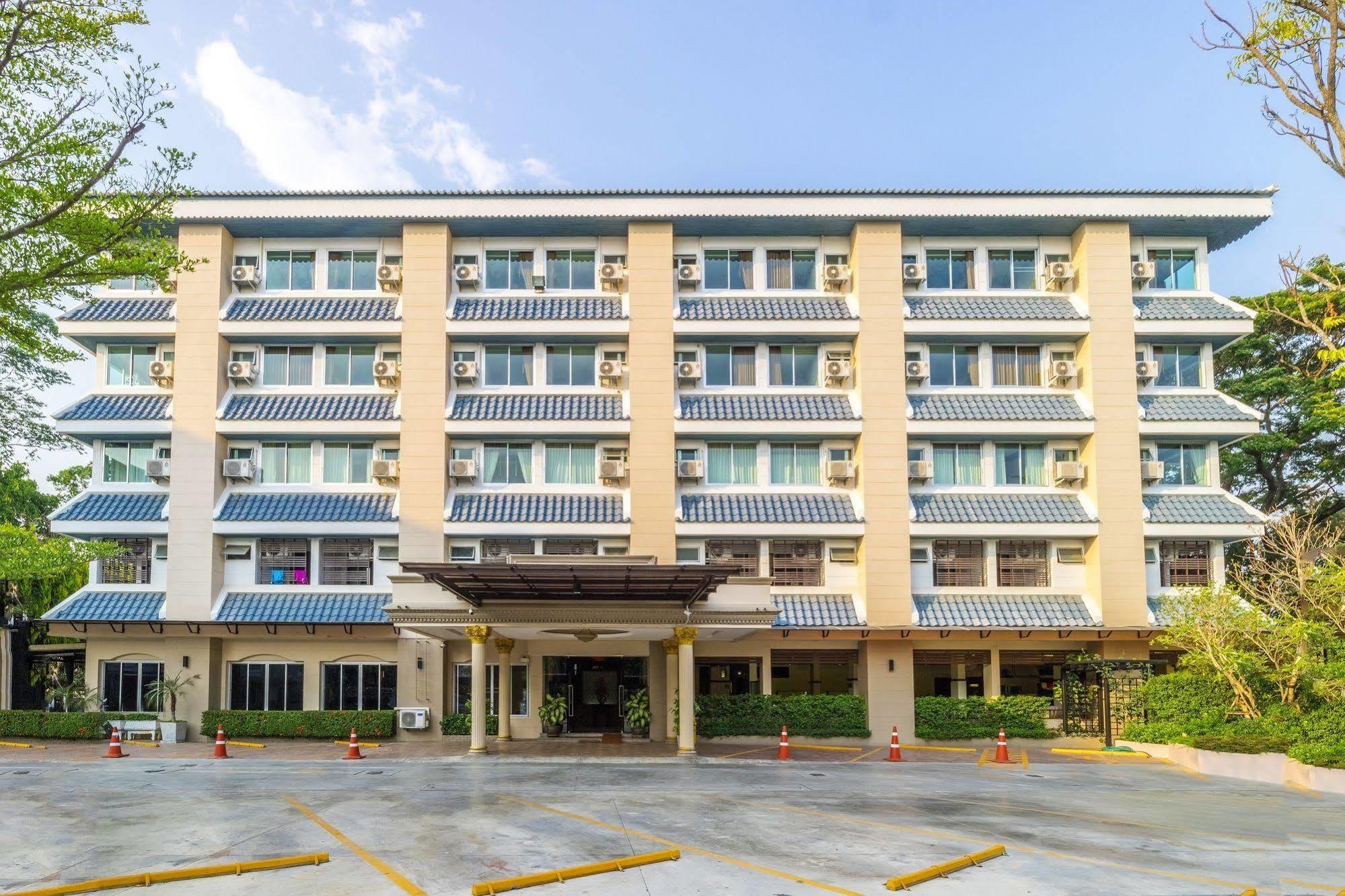 Hotel Sakulchai Place
