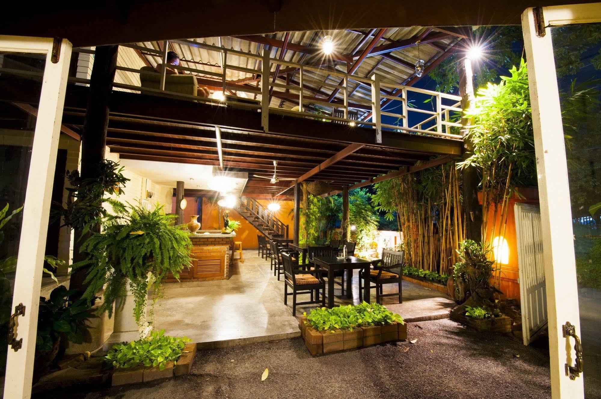 Smile House Boutique 3*