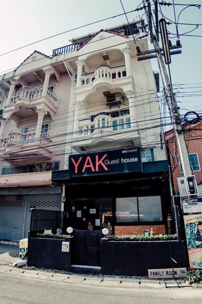 Yak Hotel 2*