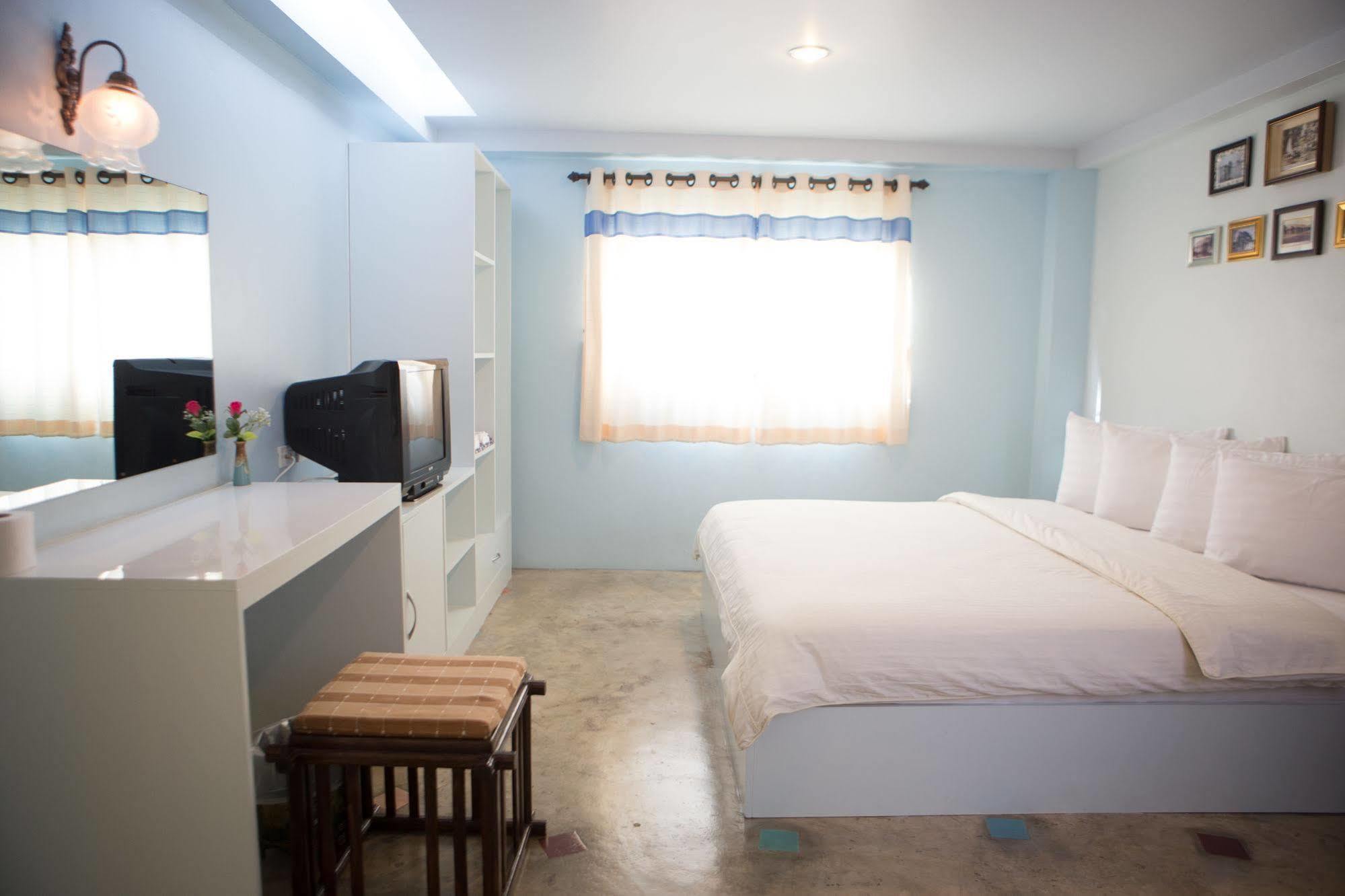 Dozy Lamoon House Hotel Chiang Mai