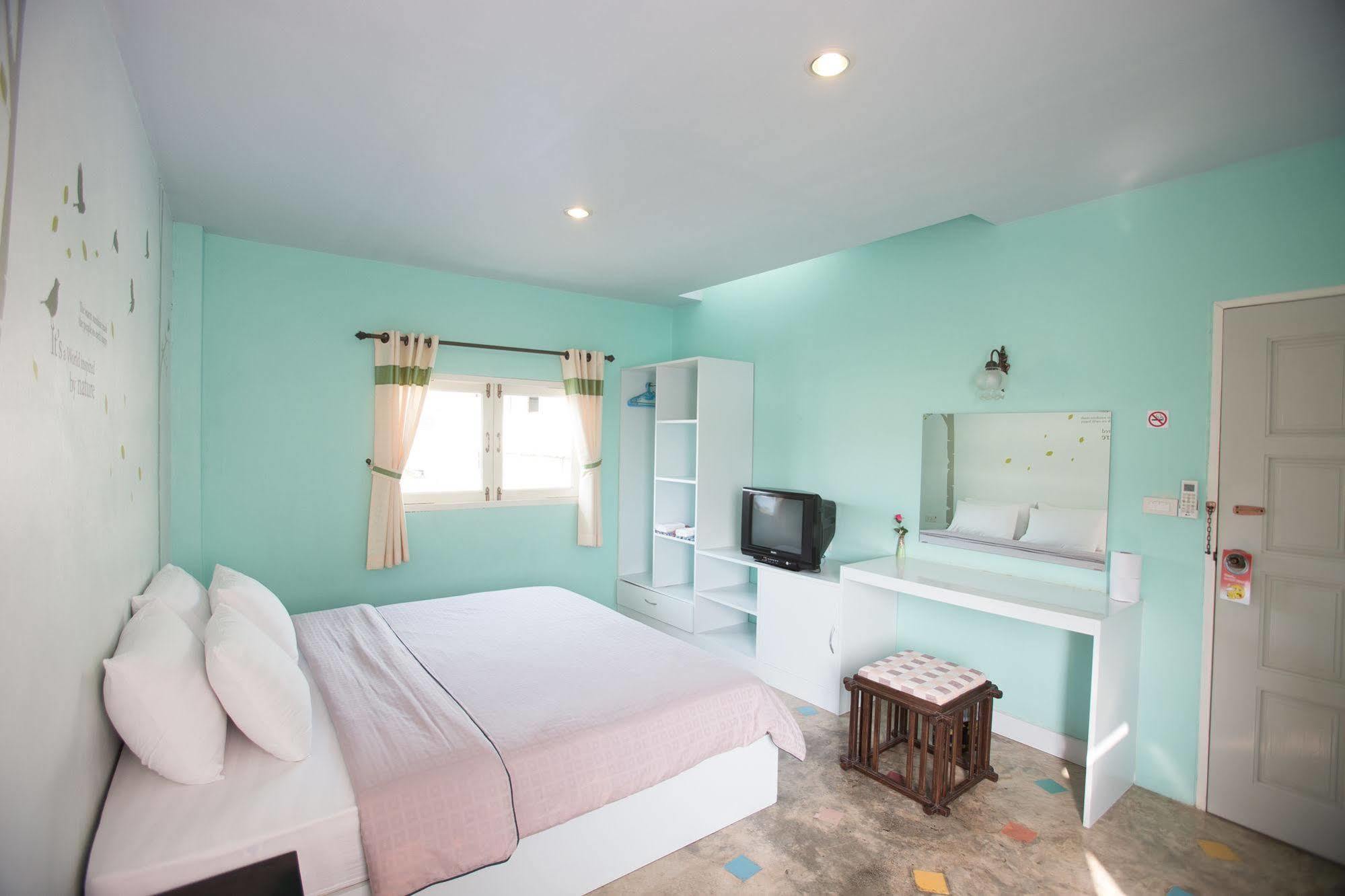 Dozy Lamoon House Hotel 2*
