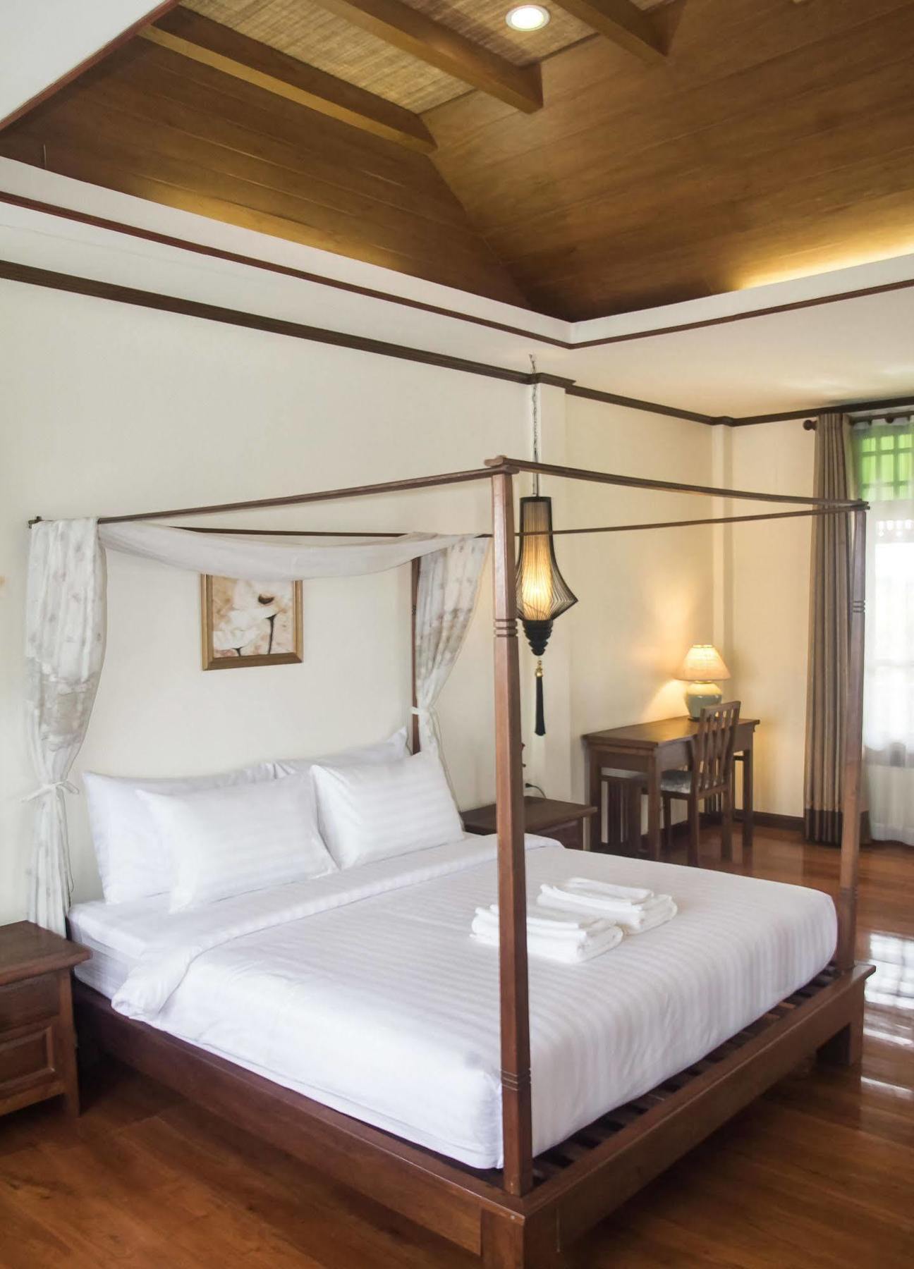 Casa Da Lua Hotel 4*