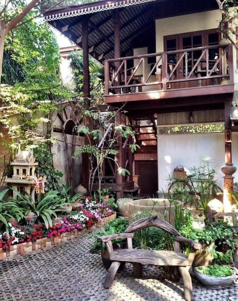 Guest house Santitham 2*