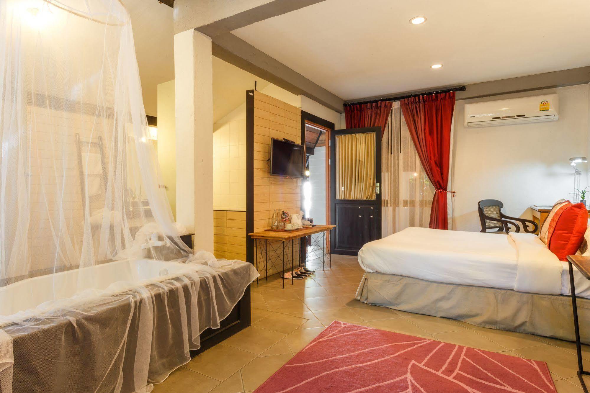 Hotel Baan Suan 3*