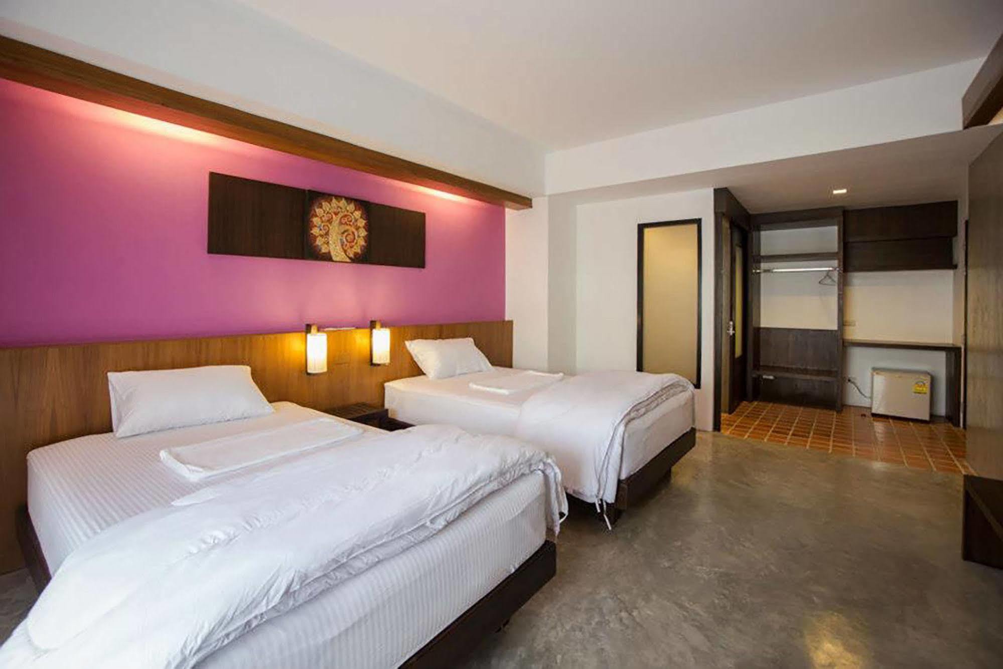 Resort Baan Ing Ping 3*