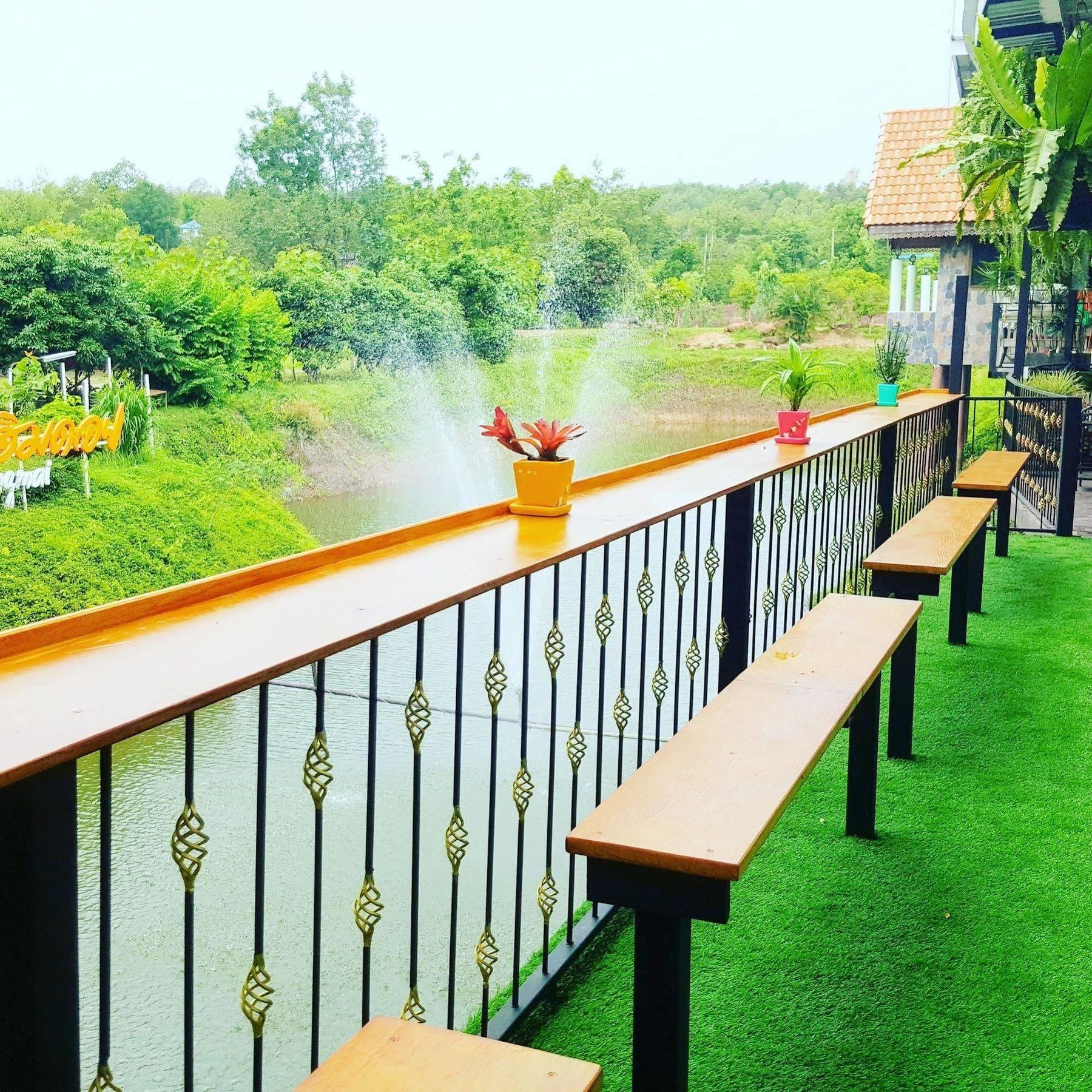 Hotel Baan Suan Him Doi