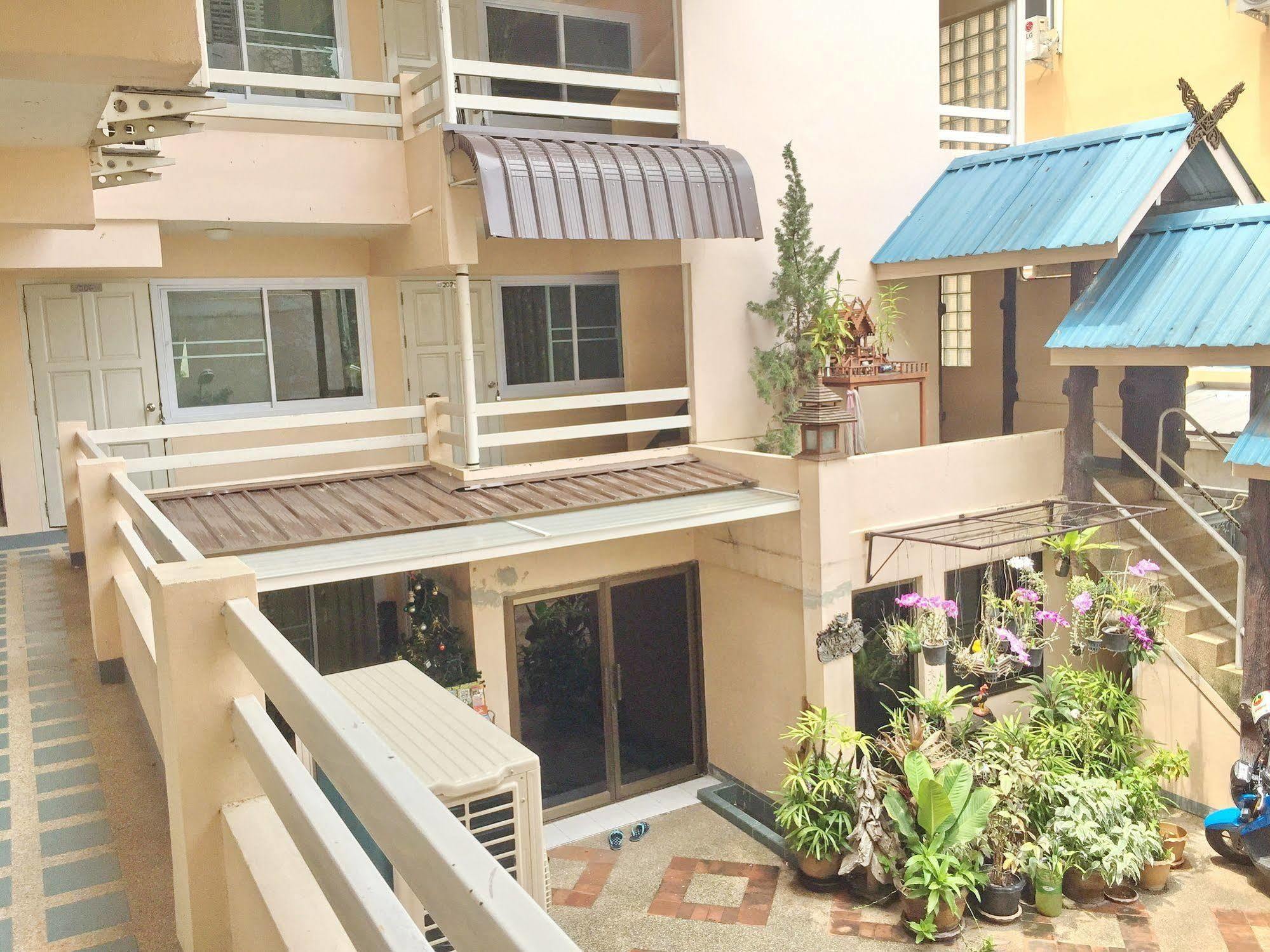 Jang Sripoom House