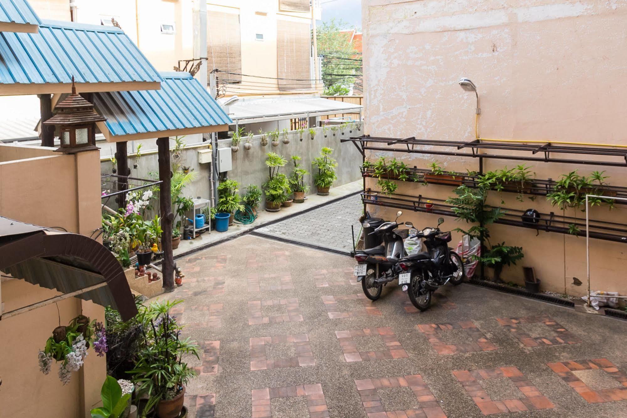 Jang Sripoom House Appartement *
