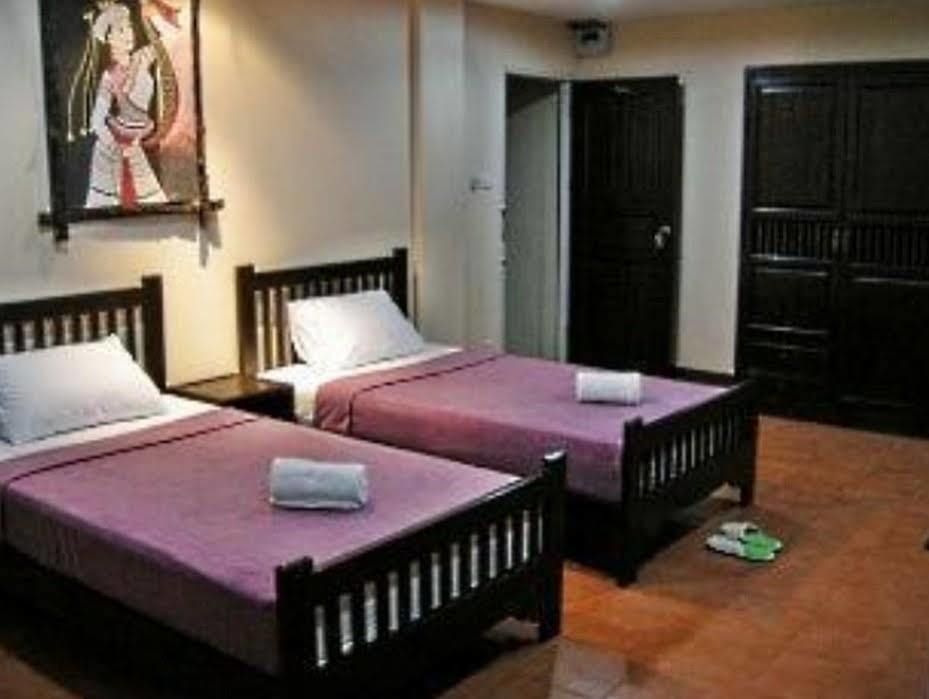 Baan Nam Sai 2*