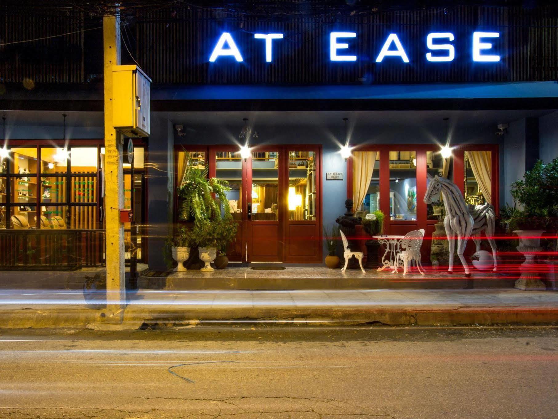 Hotel At Ease Bijou