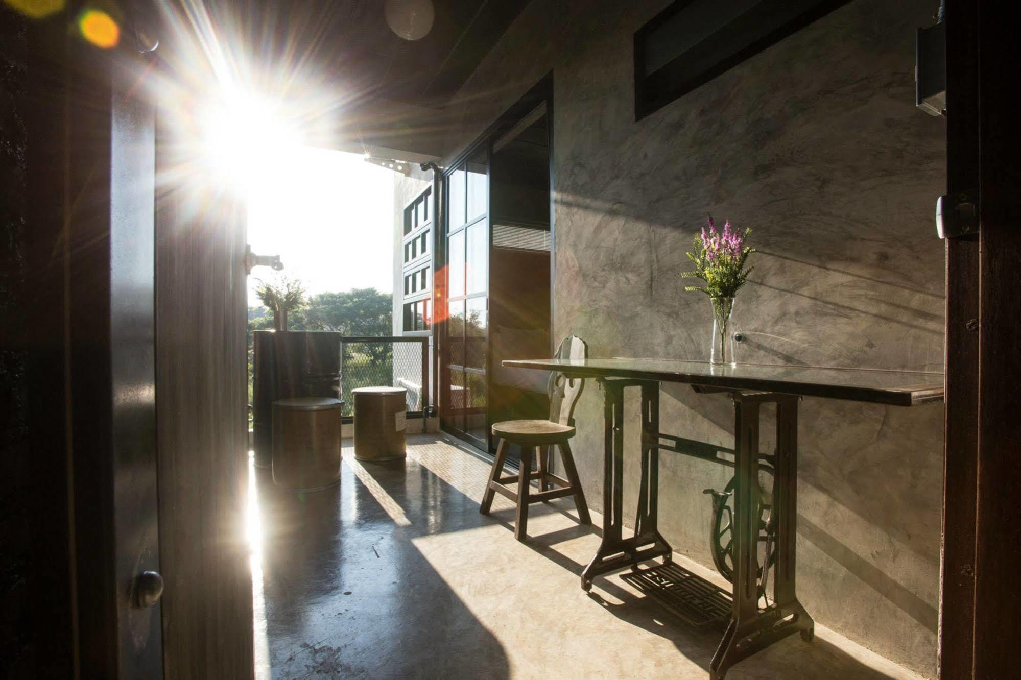 Rumah tetamu Rumpai Loft Habitat Chiang Mai