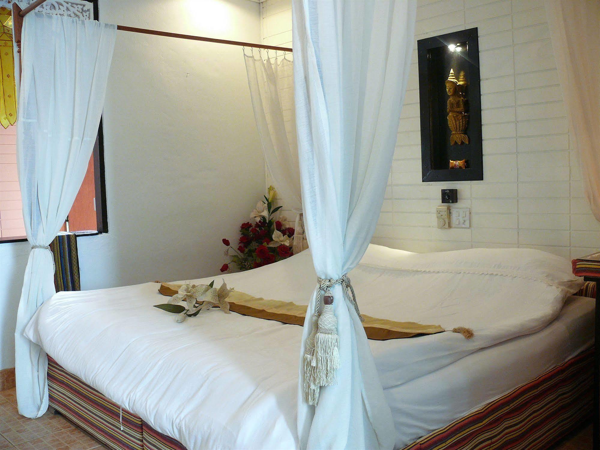 Hollanda Montri 2* Chiang Mai