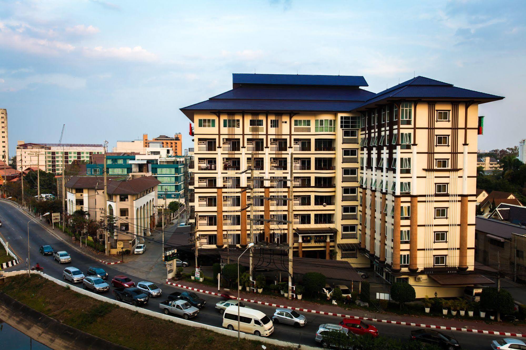 Hotel V
