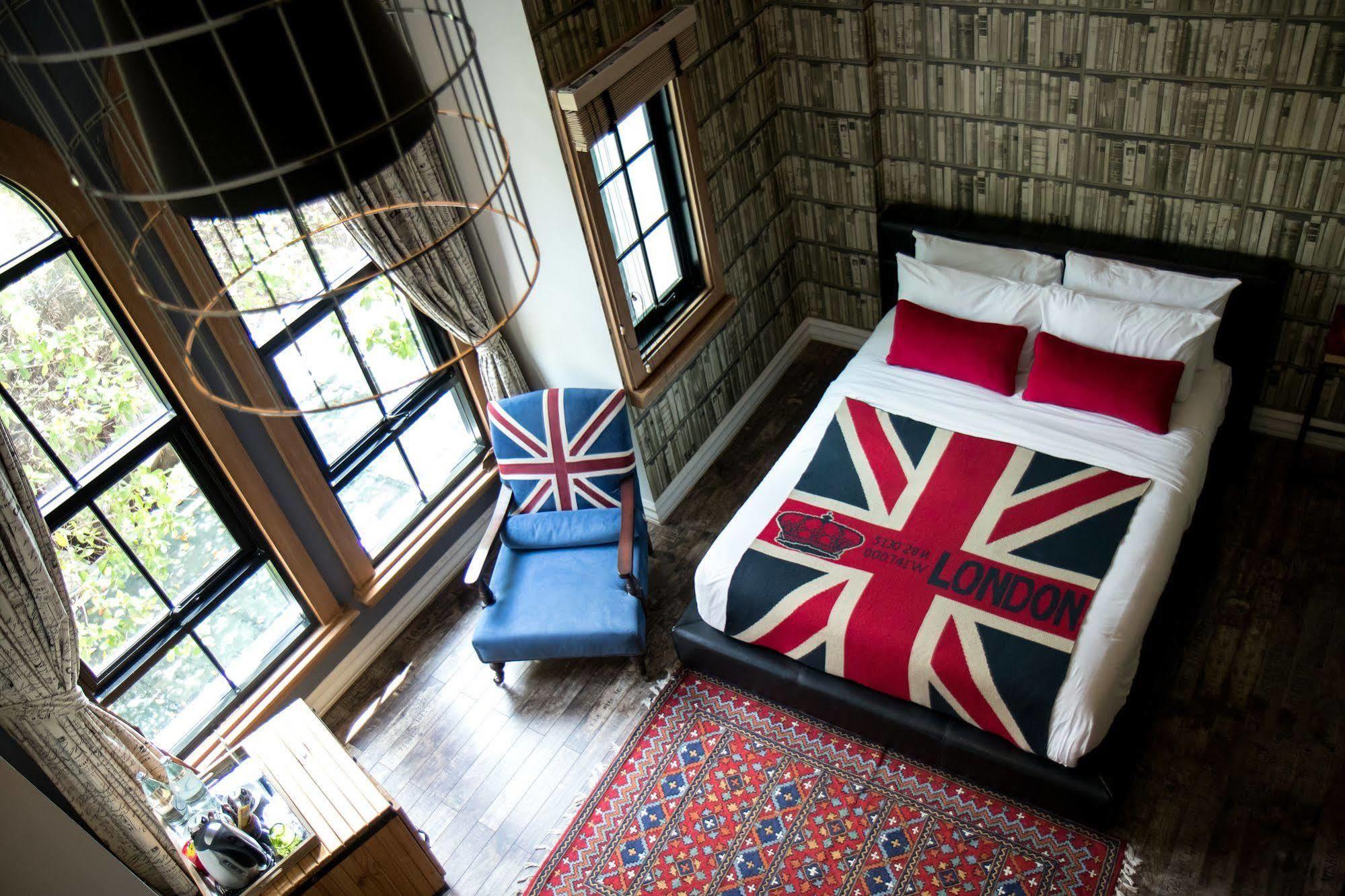 Hotel S' Private House
