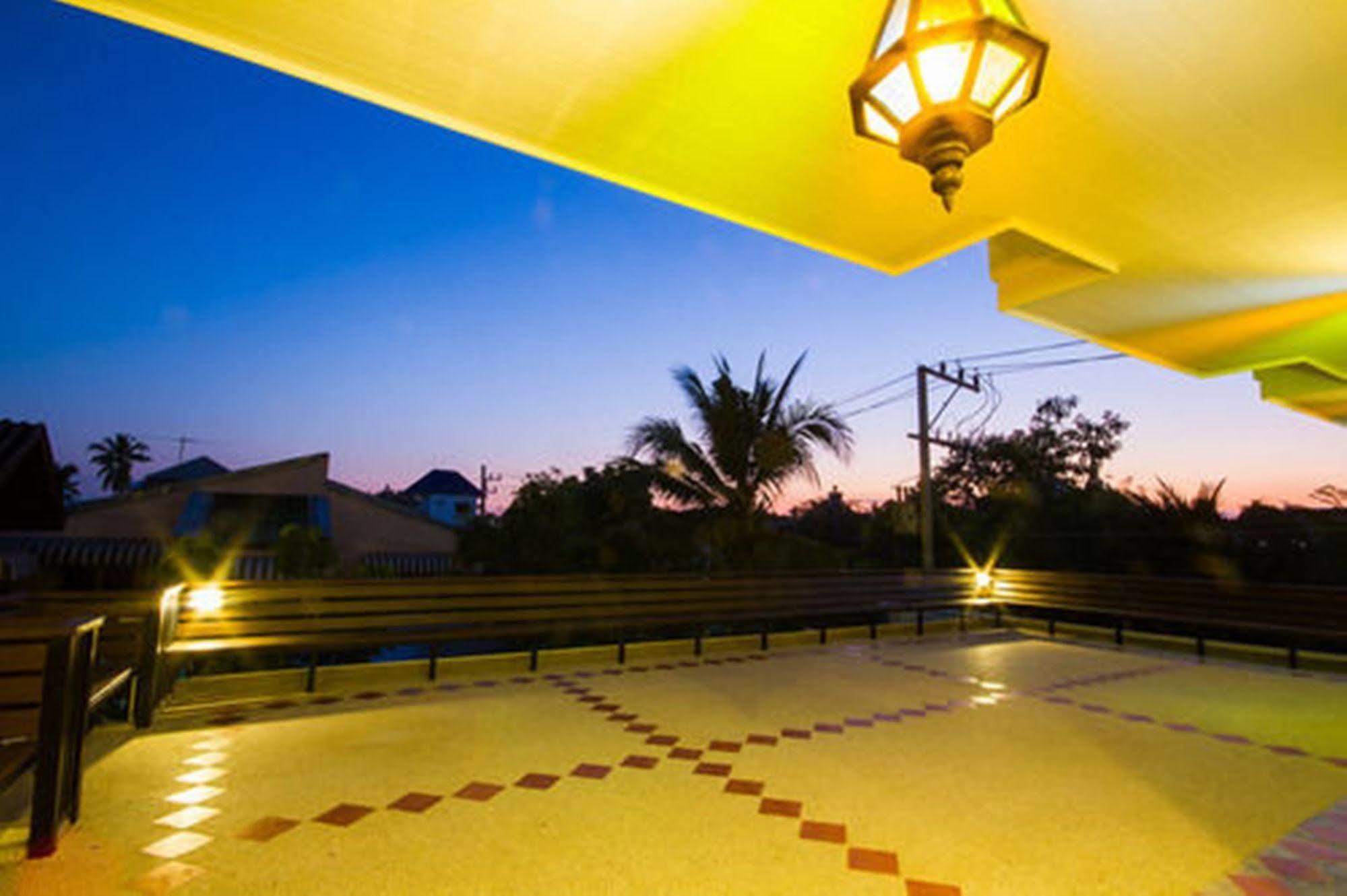 Baan Ratchiangsaen Hotel