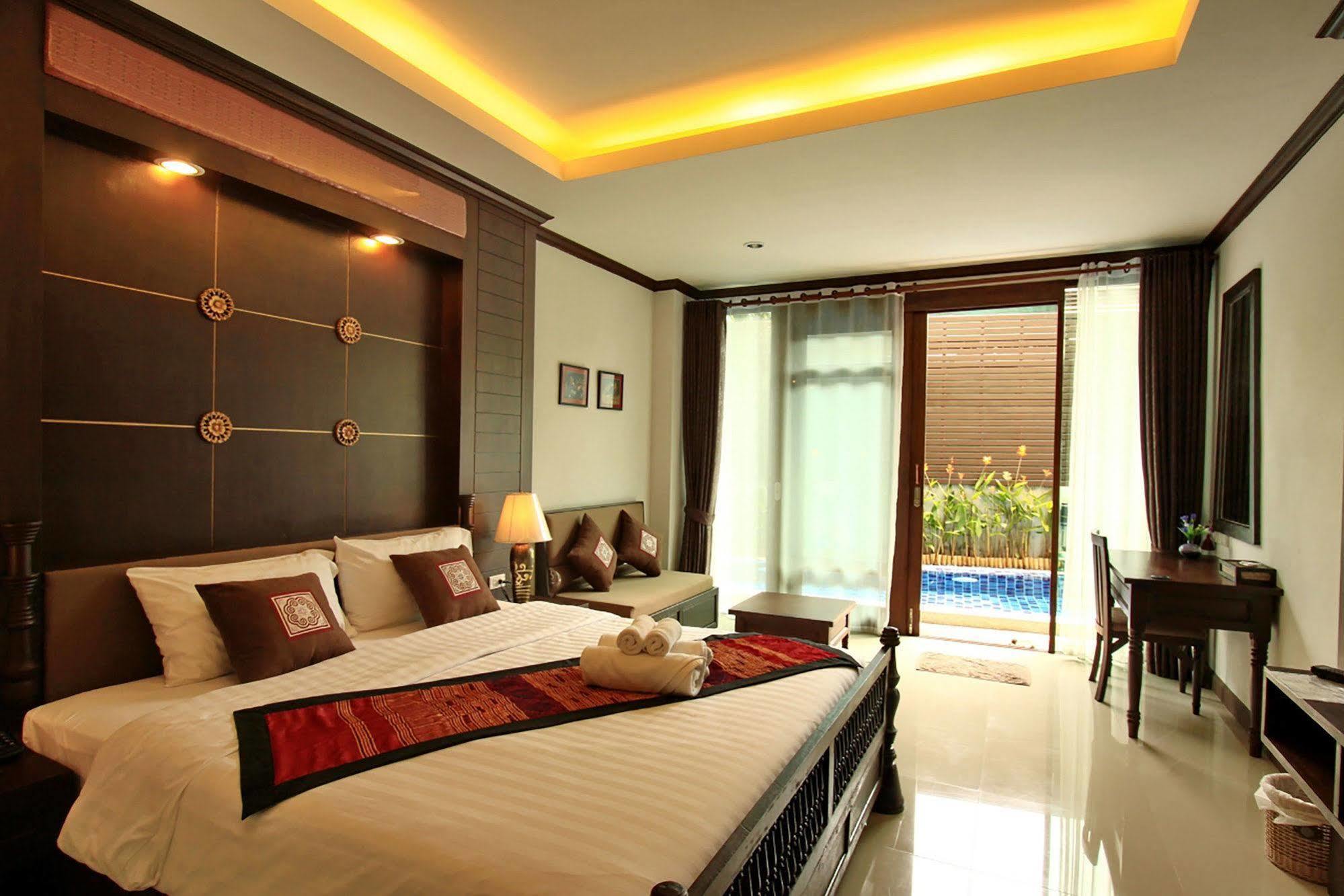 Baan Ratchiangsaen Hotel 3*