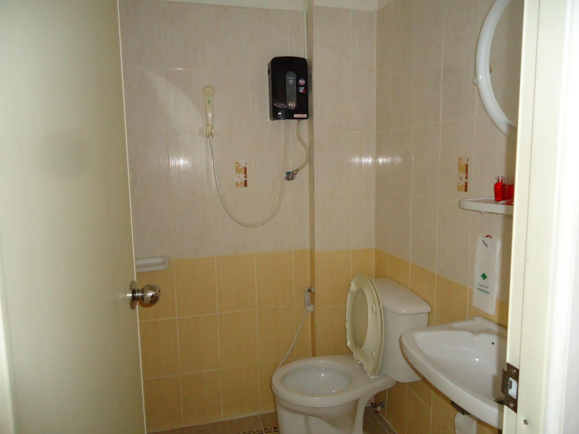 The California Guest house 3*