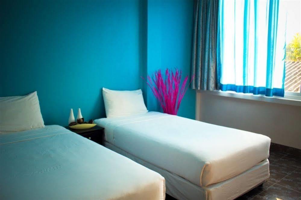 Hostel La-mer *