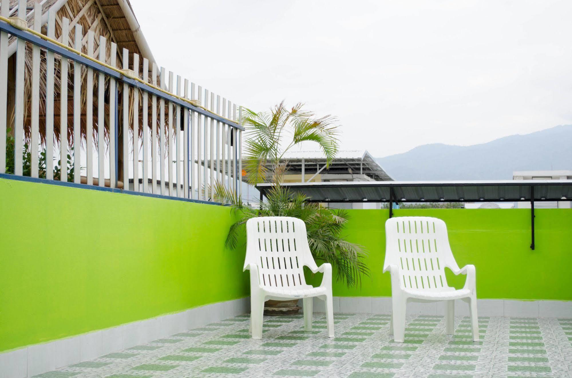I-smile & U2 Hostel