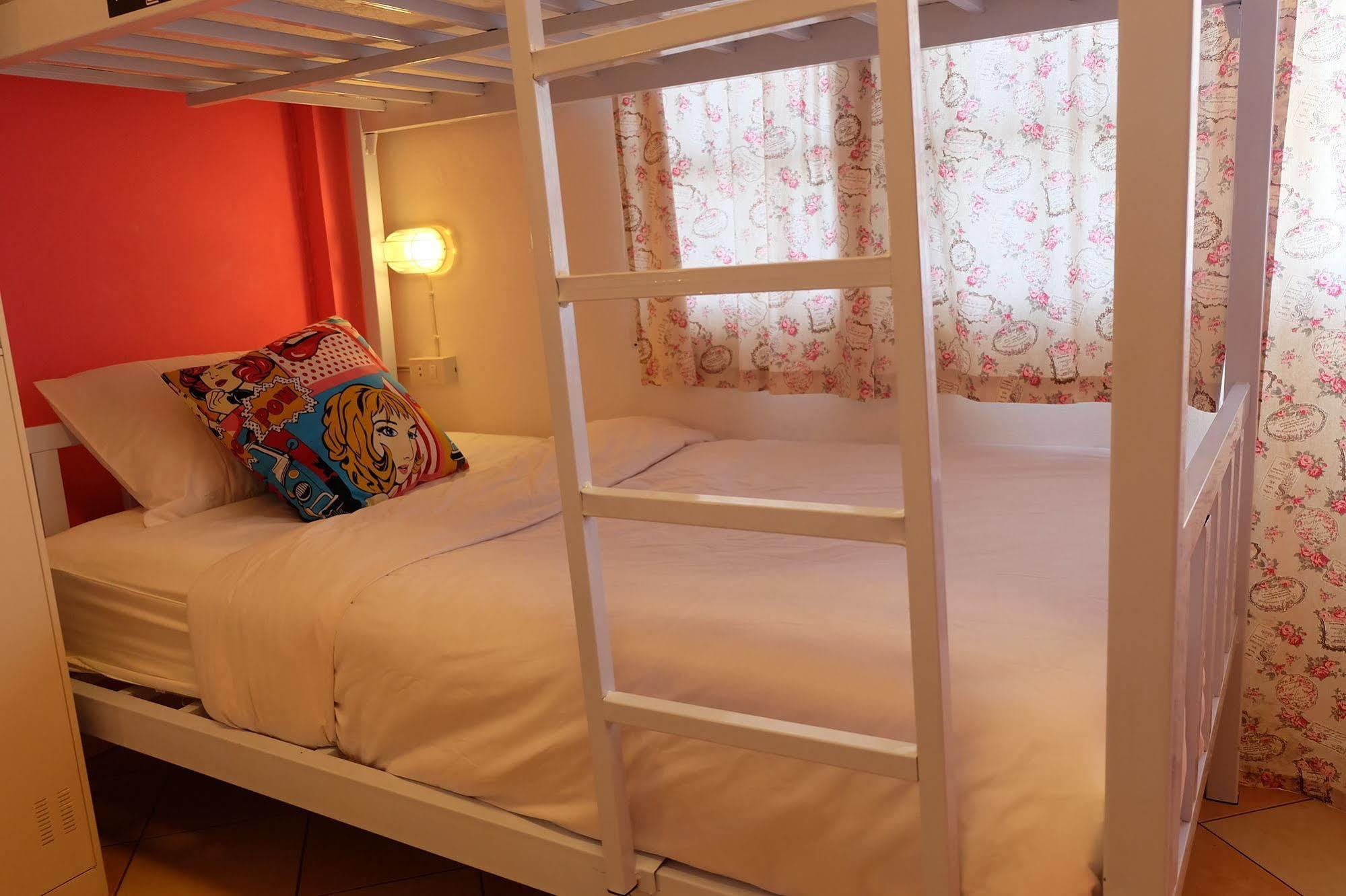 Hostel Finlay House