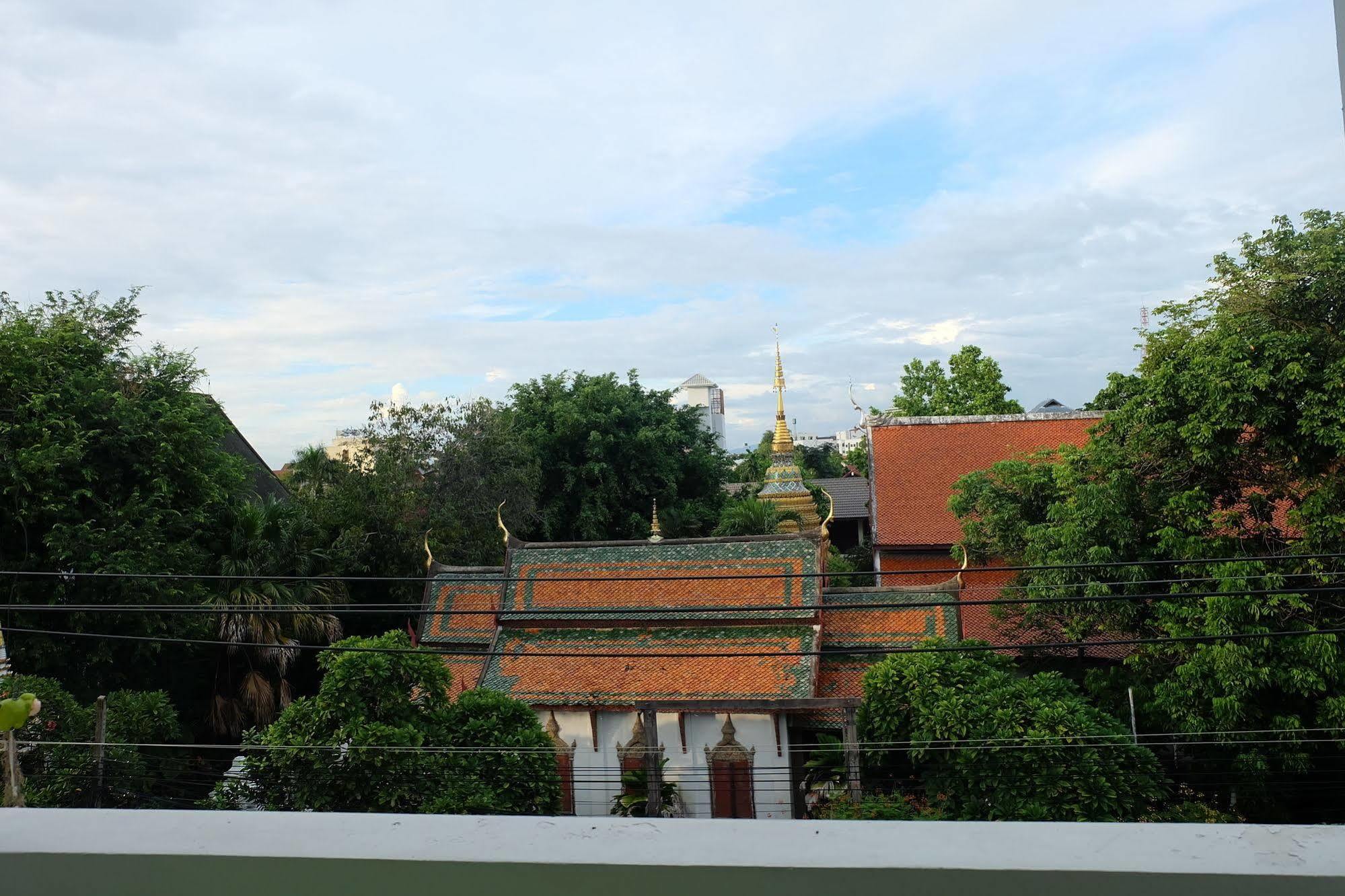 Finlay House Hostel Chiang Mai