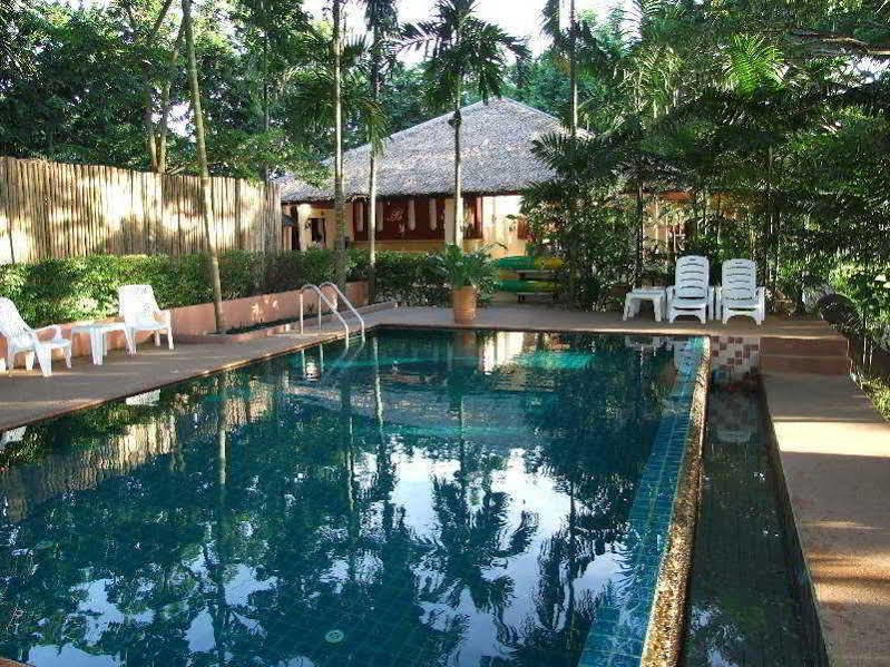 Baan Nam Ping Riverside Tempat peranginan