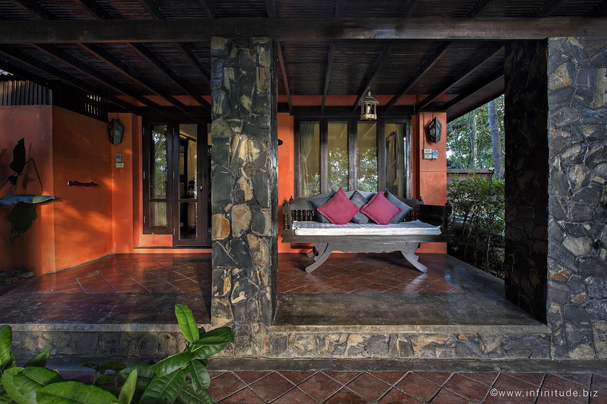 Baan Nam Ping Riverside