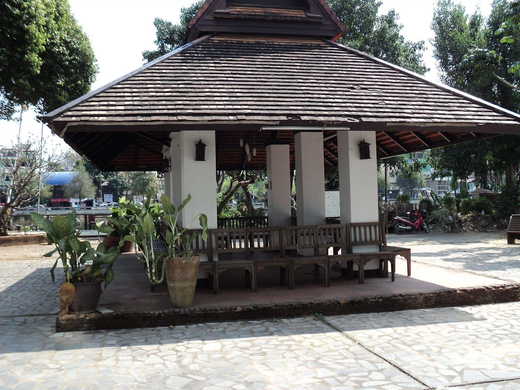 Diamond River Ping Petch-ngam